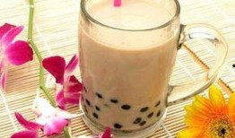 爆料奶茶制作过程视频教程,一招学会网红爆款奶茶！