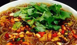 热点爆料酸辣粉怎么做视频,家常美味，一学就会