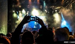 天外少年演唱会爆料视频,青春热血燃动全场