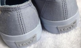 最新爆料最新鞋子图片,揭秘最新爆款鞋子图鉴