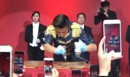 娱乐大爆料独家吃瓜,娱乐大爆料背后的惊人真相，吃瓜群众速来围观！